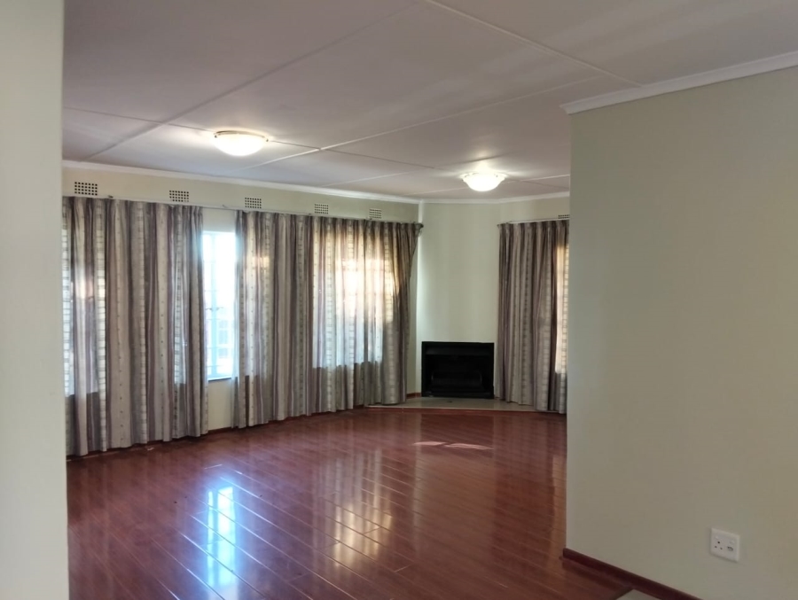 To Let 5 Bedroom Property for Rent in Fort Gale Eastern Cape